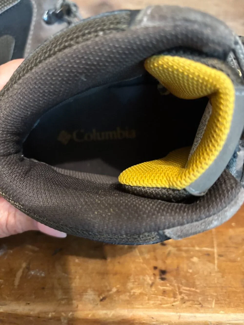 Men's Columbia Leather Hiking Boots Size 9